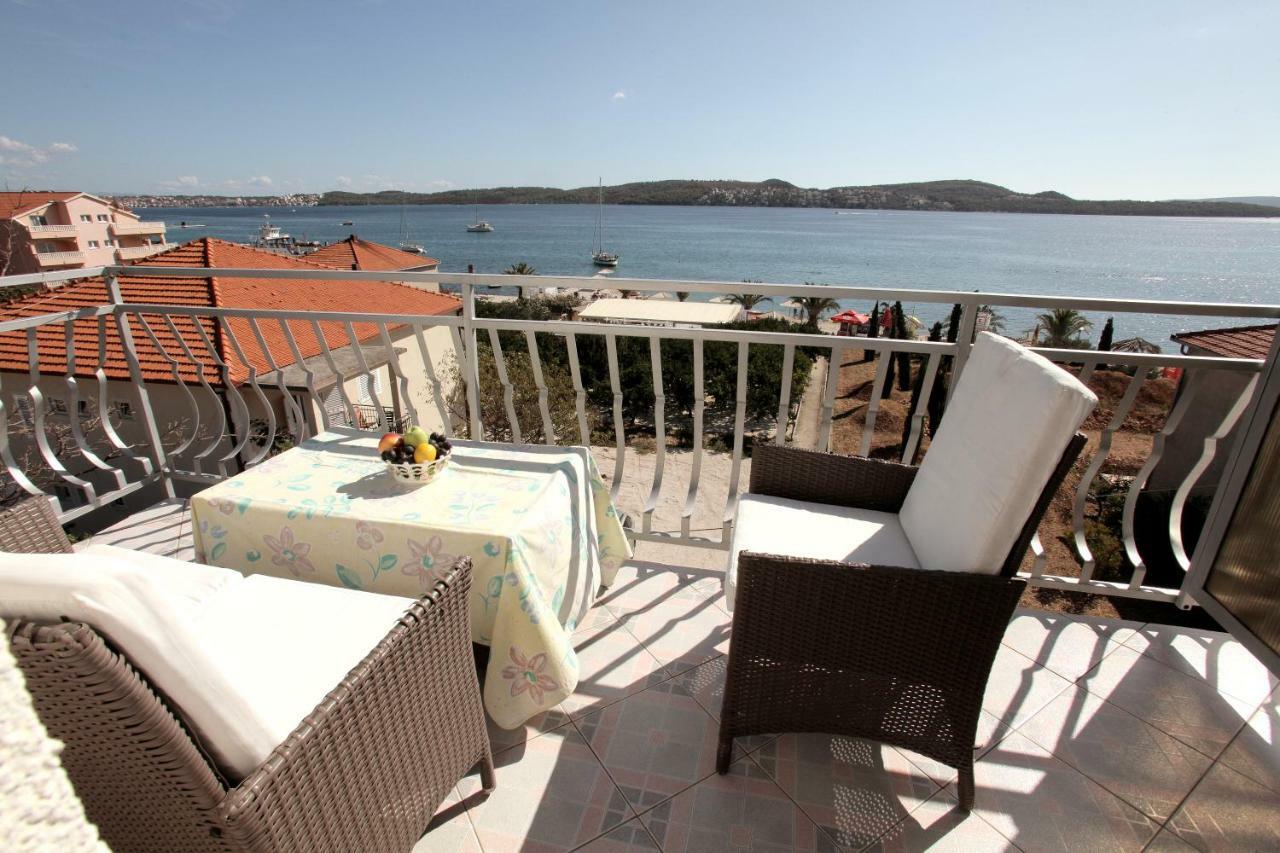 Vila Nataly Trogir Exteriör bild