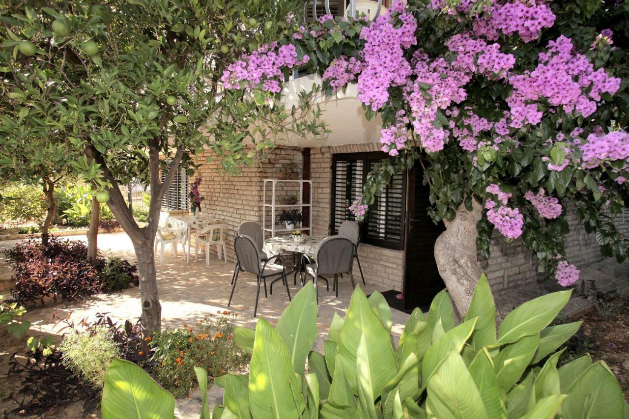 Vila Nataly Trogir Exteriör bild